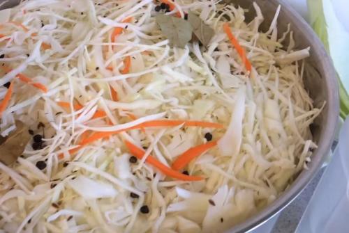 Квашеная капуста быстрого приготовления за 3 часа. Капуста квашеная быстрого приготовления