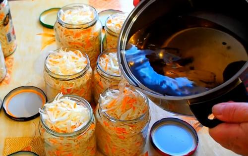 Маринад для капусты с уксусом. Маринованная капуста на зиму — очень вкусный рецепт в банке