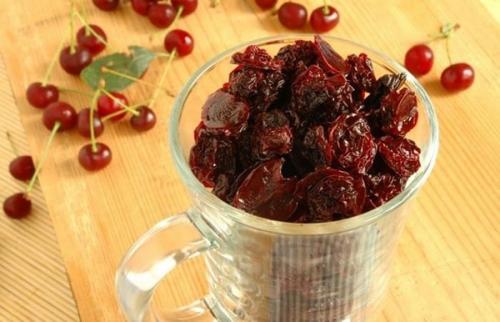 Вишня студенческая: описание сорта и особенности культивирования 08