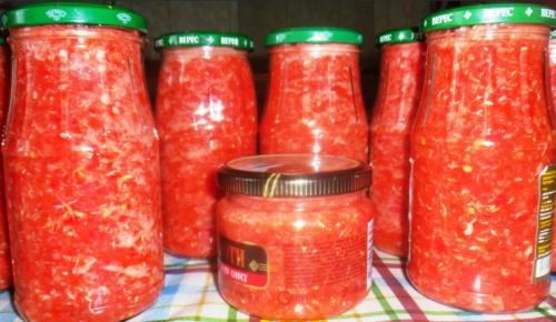 Хренодер на зиму с острым перцем. Русский ядреный хренодер из помидор, хрена и чеснока