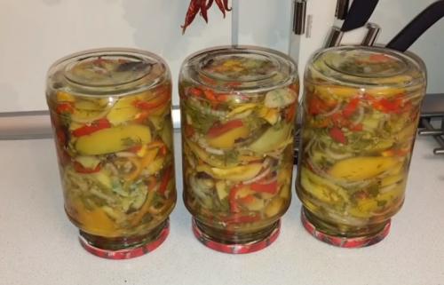 Острые зеленые помидоры с чесноком на зиму. Зеленые помидоры на зиму — 10 самых вкусных рецептов