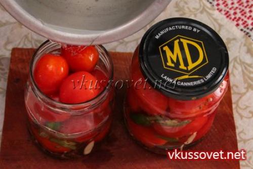 Помидоры с чесноком и острым перцем на зиму. Помидоры с острым перцем и чесноком на зиму