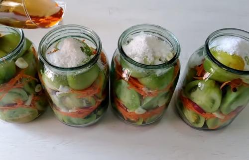 Острые зеленые помидоры с чесноком на зиму. Зеленые помидоры на зиму — 10 самых вкусных рецептов