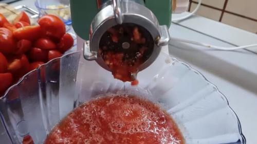 Правильный рецепт хреновины. Хреновина на зиму по классически: очень вкусные рецепты приготовления из помидор, хрена и чеснока