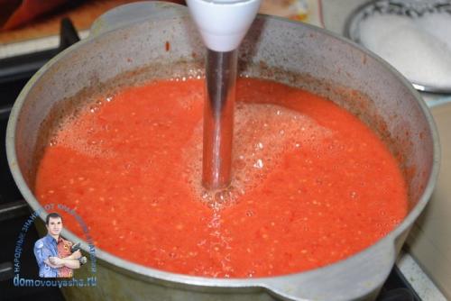 Аджика с хреном и чесноком на зиму. Аджика с чесноком и хреном с варкой на зиму: очень вкусный рецепт