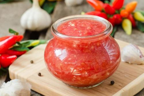 Старинный рецепт хреновины. Хреновина на зиму: 8 классических рецептов приготовления