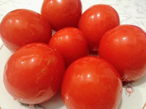 Помидоры в снегу с хреном. Помидоры в снегу на зиму с чесноком, хреном и горчицей: 5 самых вкусных рецептов помидоров под снегом 02