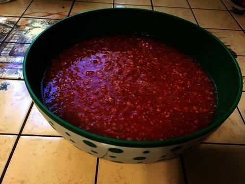 Помидоры с хреном консервация. Помидоры с хреном и чесноком