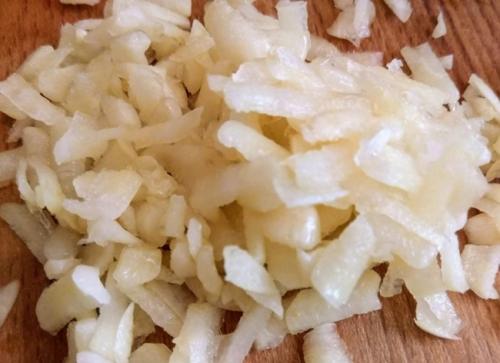 Помидоры в снегу с хреном. Помидоры в снегу на зиму с чесноком, хреном и горчицей: 5 самых вкусных рецептов помидоров под снегом 04