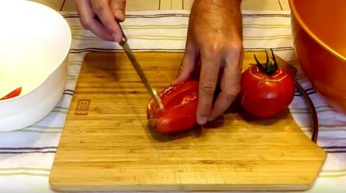 Хреновина рецепт без варки с уксусом. Хреновина из помидор и хрена без варки на зиму