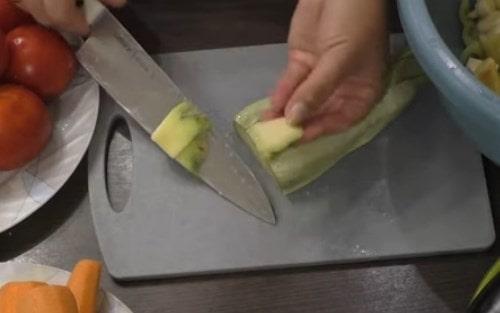 Острая закуска из баклажанов и кабачков на зиму. Салаты из кабачков и баклажанов на зиму – рецепты пальчики оближешь