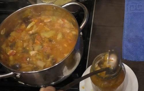 Острая закуска из баклажанов и кабачков на зиму. Салаты из кабачков и баклажанов на зиму – рецепты пальчики оближешь