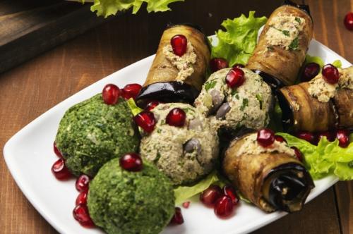 Закуска из кабачков и баклажанов. 10 простых закусок из кабачков и баклажанов: с сыром, ветчиной и курицей