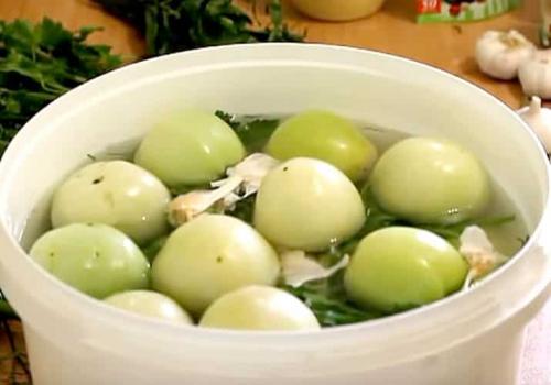 Можно ли использовать другие виды помидоров для приготовления квашеных зеленых помидоров с пикантной начинкой. Как приготовить квашеные помидоры в домашних условиях: топ-10 лучших рецептов и рекомендации опытных домохозяек