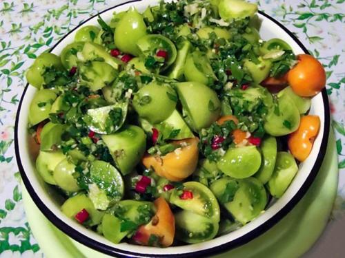 Зелёные помидоры с чесноком внутри на зиму. Зеленые помидоры фаршированные чесноком: 5 рецептов 34 Зелёные помидоры с чесноком внутри на зиму. Зеленые помидоры фаршированные чесноком: 5 рецептов 34