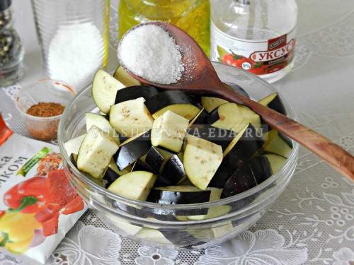 Лечо из баклажан по-болгарски. Лечо с баклажанами, помидорами и перцем