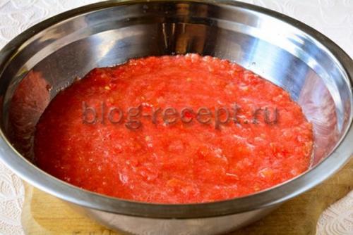 Хреновина из помидора и хрена с чесноком на зиму с варкой. Хреновина из помидор и чеснока на зиму без варки