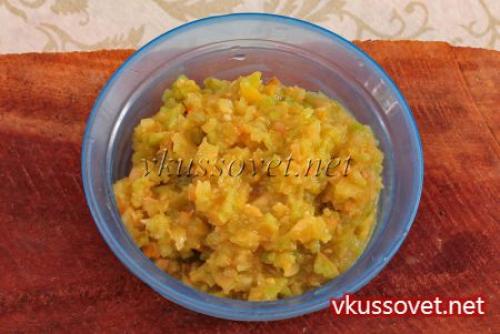 Икра из зеленых помидор с морковью и луком. Икра из зеленых помидоров с луком и морковью на зиму