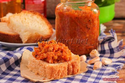 Икра из зеленых помидор с морковью и луком. Икра из зеленых помидоров с луком и морковью на зиму