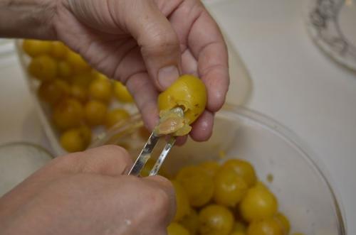 Варенье из мелкой сливы. Рецепт густого сливового варенья из желтых слив без косточек