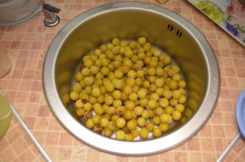 Варенье из мелкой сливы. Рецепт густого сливового варенья из желтых слив без косточек