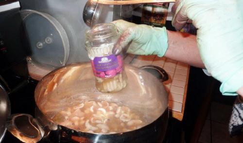 Какие ингредиенты необходимы для приготовления тополиной рядовки. Как солить подтопольники на зиму? Засаливаем в банках на 2-3 литра