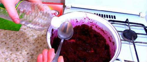 Икра свекольная на зиму: простой рецепт с использованием мясорубки 21