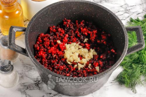 Икра свекольная на зиму: простой рецепт с использованием мясорубки 03