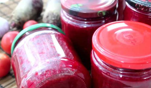 Какие ингредиенты необходимы для приготовления икры свекольной на зиму через мясорубку. Икра из свеклы на зиму через мясорубку: рецепт пальчики оближешь