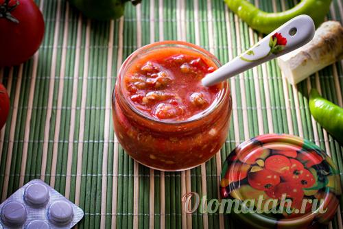 Сырая аджика с аспирином и хреном. Сырая аджика с аспирином – вкусная и стоит долго