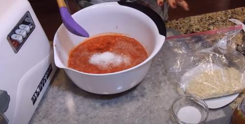 Хреновина из помидор с аспирином. Классический рецепт хреновины с помидорами без варки