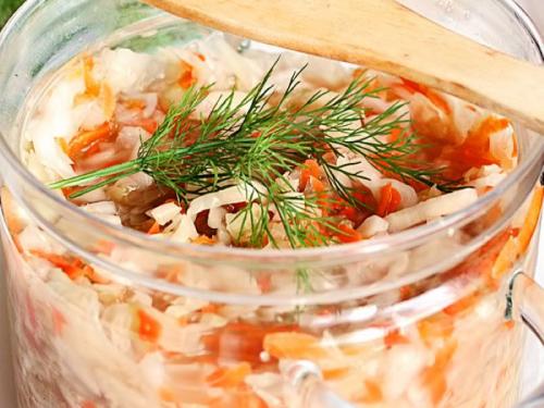 Запекаем хрустящую маринованную капусту: 10 вкусных рецептов 16 Запекаем хрустящую маринованную капусту: 10 вкусных рецептов 16