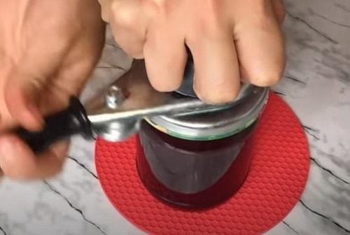 Густой джем из слив с желатином. Желе из сливы на зиму — простые рецепты с желатином, без косточек