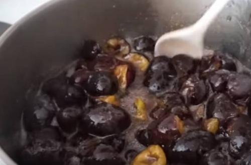 Сливовый джем кусочками. Джем из сливы без косточек на зиму (простые рецепты пальчики оближешь)