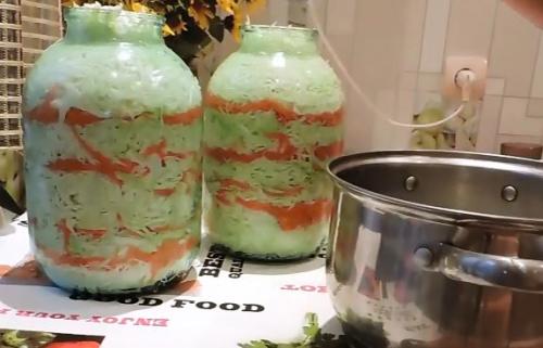 Как хранить быструю маринованную капусту с уксусом. Очень вкусная маринованная капуста на зиму