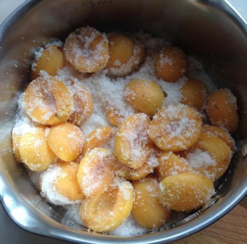 Густой джем из желтой сливы. Варенье из желтой сливы без косточек: классический рецепт пошагово