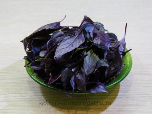 Что делает аджику по абхазски с грецким орехом особенной. Классическая абхазская аджика и ее состав