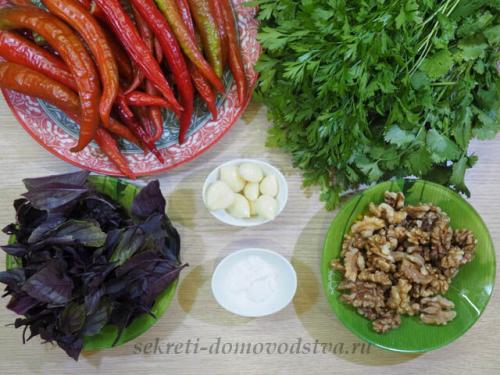 Что делает аджику по абхазски с грецким орехом особенной. Классическая абхазская аджика и ее состав