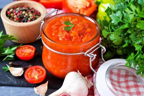 Какие соусы можно использовать вместе с аджикой с кинзой и грецкими орехами. 20 грузинских соусов, которые очень просты в приготовлении
