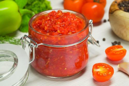 Какие соусы можно использовать вместе с аджикой с кинзой и грецкими орехами. 20 грузинских соусов, которые очень просты в приготовлении