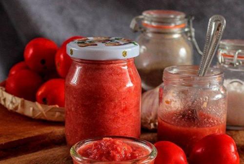 Правильный рецепт хреновины. Хреновина на зиму: 8 классических рецептов приготовления