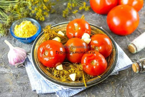 Сколько времени требуется на приготовление зеленых помидоров с горчицей в кастрюле. Помидоры с горчицей, как бочковые: рецепт заготовки в пластиковом ведре холодным способом