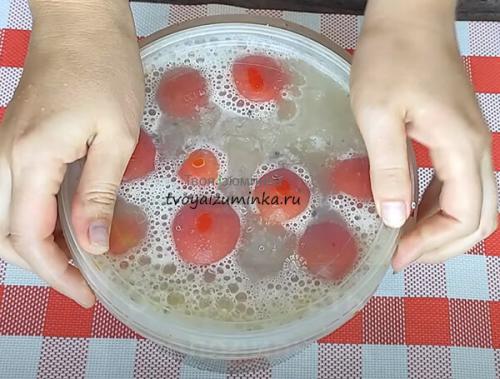 Сколько времени требуется на приготовление зеленых помидоров с горчицей в кастрюле. Помидоры с горчицей, как бочковые: рецепт заготовки в пластиковом ведре холодным способом