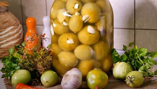 Маринованные зеленые помидоры целиком. 8 ПРОСТЫХ рецептов зеленых помидоров 2021 на зиму: пошаговые с фото