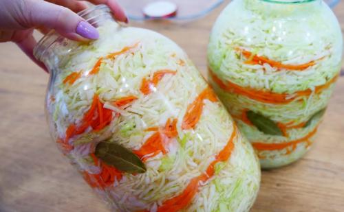 Зеленые помидоры соленые, как на рынке. Солёные зелёные помидоры в банках