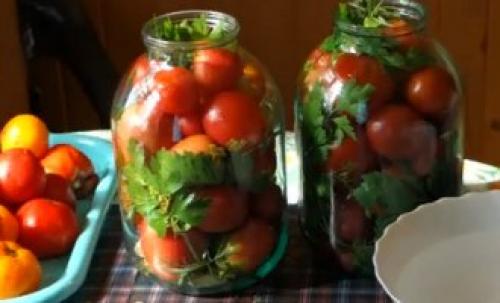 Рецепт соленых помидоров с горчицей и яблоками. Помидоры с яблоками – необычайно интересное сочетание для приготовления вкуснейших заготовок. 18