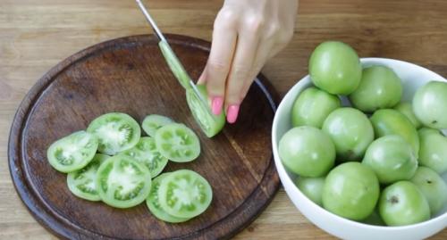 Зеленые помидоры по-корейски на зиму — самые вкусные рецепты, пальчики оближешь!