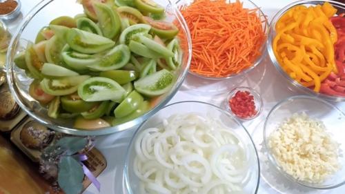 Зеленые помидоры по-корейски на зиму — самые вкусные рецепты, пальчики оближешь!