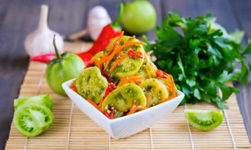 Зеленые помидоры по-корейски на зиму — самые вкусные рецепты, пальчики оближешь!