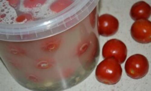 Соленые помидоры с горчицей. Помидоры в пластиковом ведре с горчицей, как бочковые 08 Соленые помидоры с горчицей. Помидоры в пластиковом ведре с горчицей, как бочковые 08